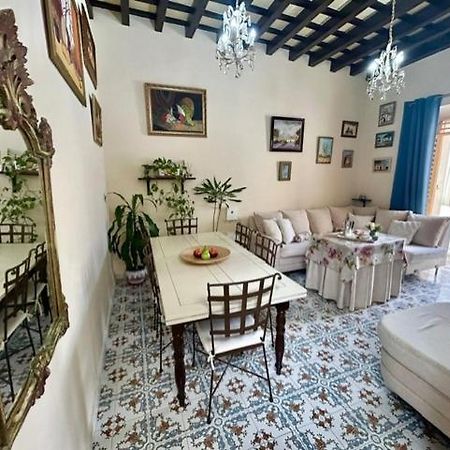 Gatu Casa Lola , " Preferente Mayores De 25 Anos Y Familias " El Puerto de Santa Maria Bagian luar foto