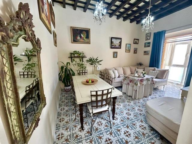 Gatu Casa Lola , " Preferente Mayores De 25 Anos Y Familias " El Puerto de Santa Maria Bagian luar foto